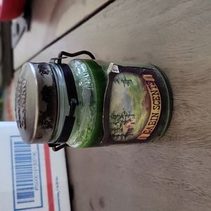 Jar candle "cabin scent"